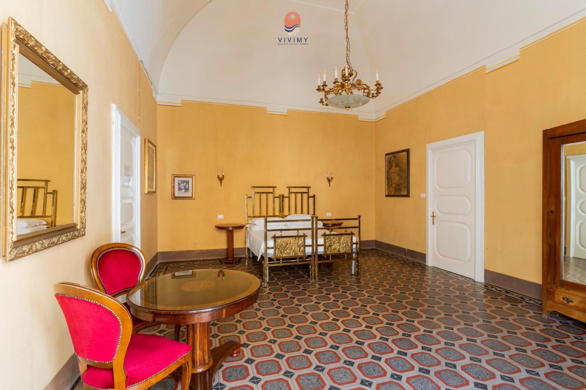 Palazzo Grassi By Vivimy Hotel Галиполи Стая снимка
